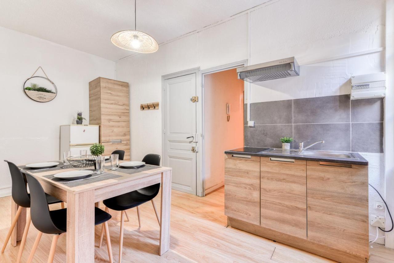 Le Central - Wifi - Tout A Pied Apartment Carcassone Exterior photo